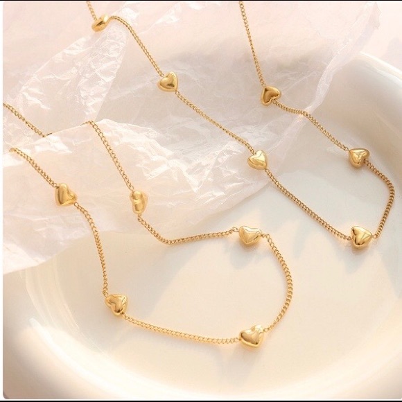 New! Heart Charm Necklace & Bracelet Set - Picture 3 of 4